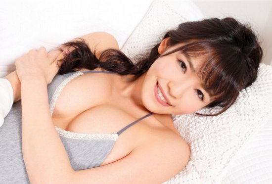 日本美女清水美里曝上围傲人晒体操服写真