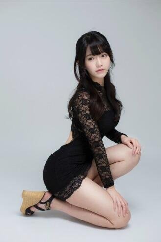 豹纹诱惑 韩国清纯美女Yurisa性感写真